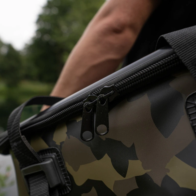 Avid Carp Stormshield Pro Carryalls 7 Avid Carp Stormshield Pro Carryalls - Image 7