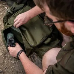 Daiwa Black Widow Compact Tackle Bag 16 Daiwa Black Widow Compact Tackle Bag -Rods Sales kzavd2it638131099844982408