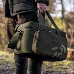 Daiwa Black Widow Large Cool Bait Bag -Rods Sales n1nwraut638151636150119675