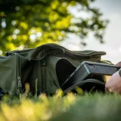 Daiwa Black Widow Low Level Carryall -Rods Sales pfah4jhy638060968667456323