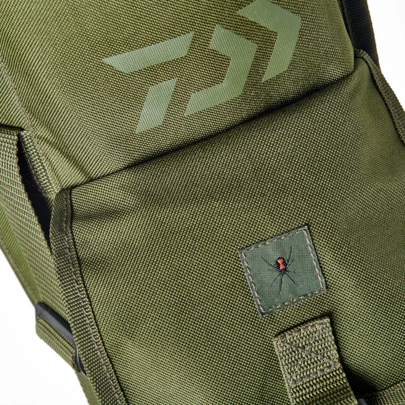 Daiwa Black Widow Ext 3 Rod Holdall 5 Daiwa Black Widow Ext 3 Rod Holdall - Image 5