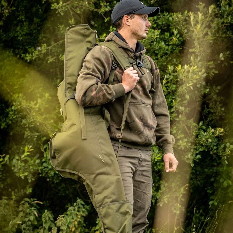 Daiwa Black Widow 3 Rod Holdalls 1 Daiwa Black Widow 3 Rod Holdalls